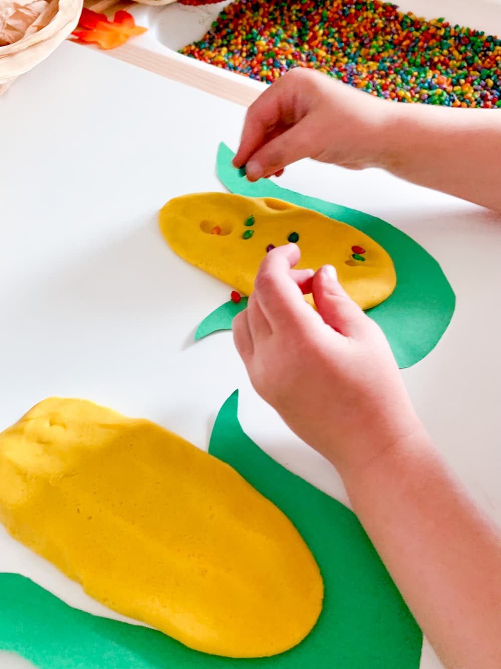 Flint Corn Play-doh - DIY - Playgarden Online