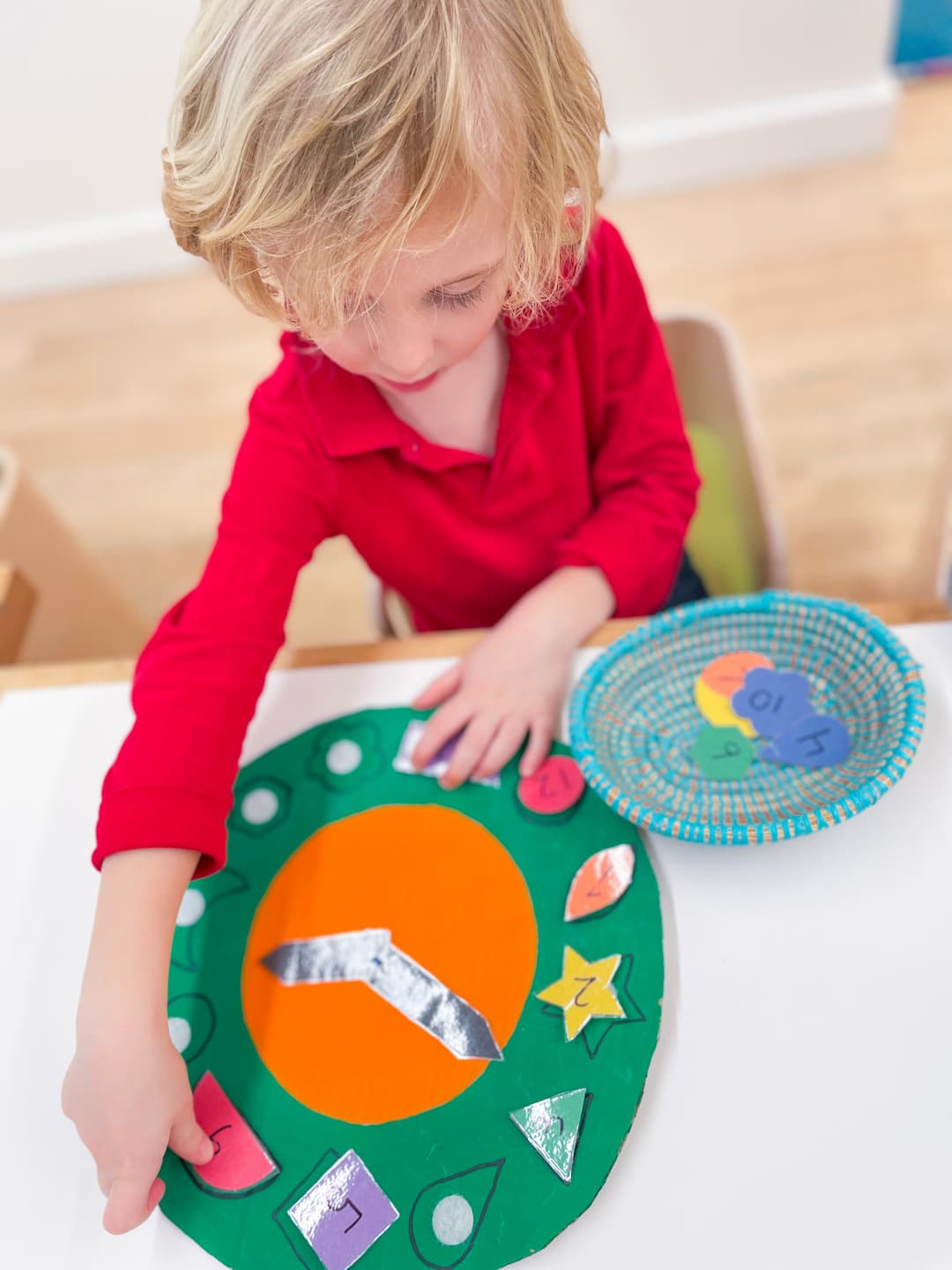 Shape Clock - DIY - Playgarden Online