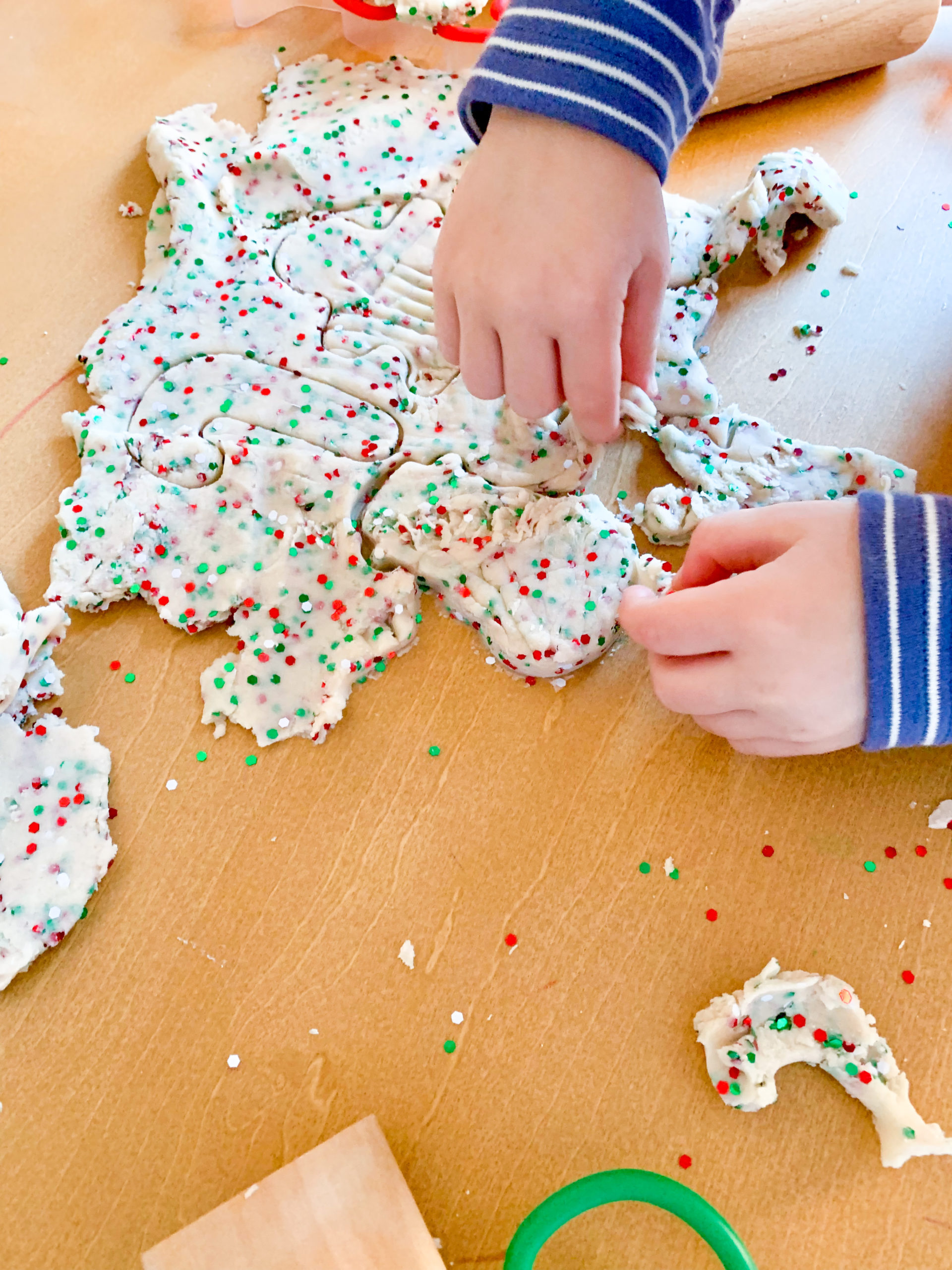 Holiday Play-doh - DIY - Playgarden Online