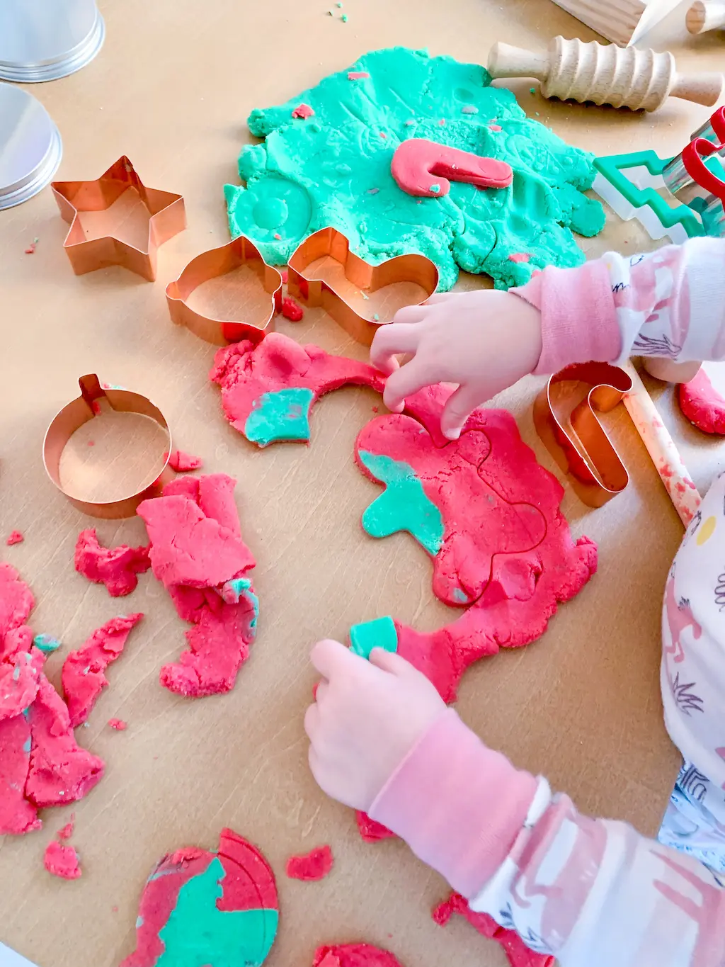 Holiday Play-doh - DIY - Playgarden Online