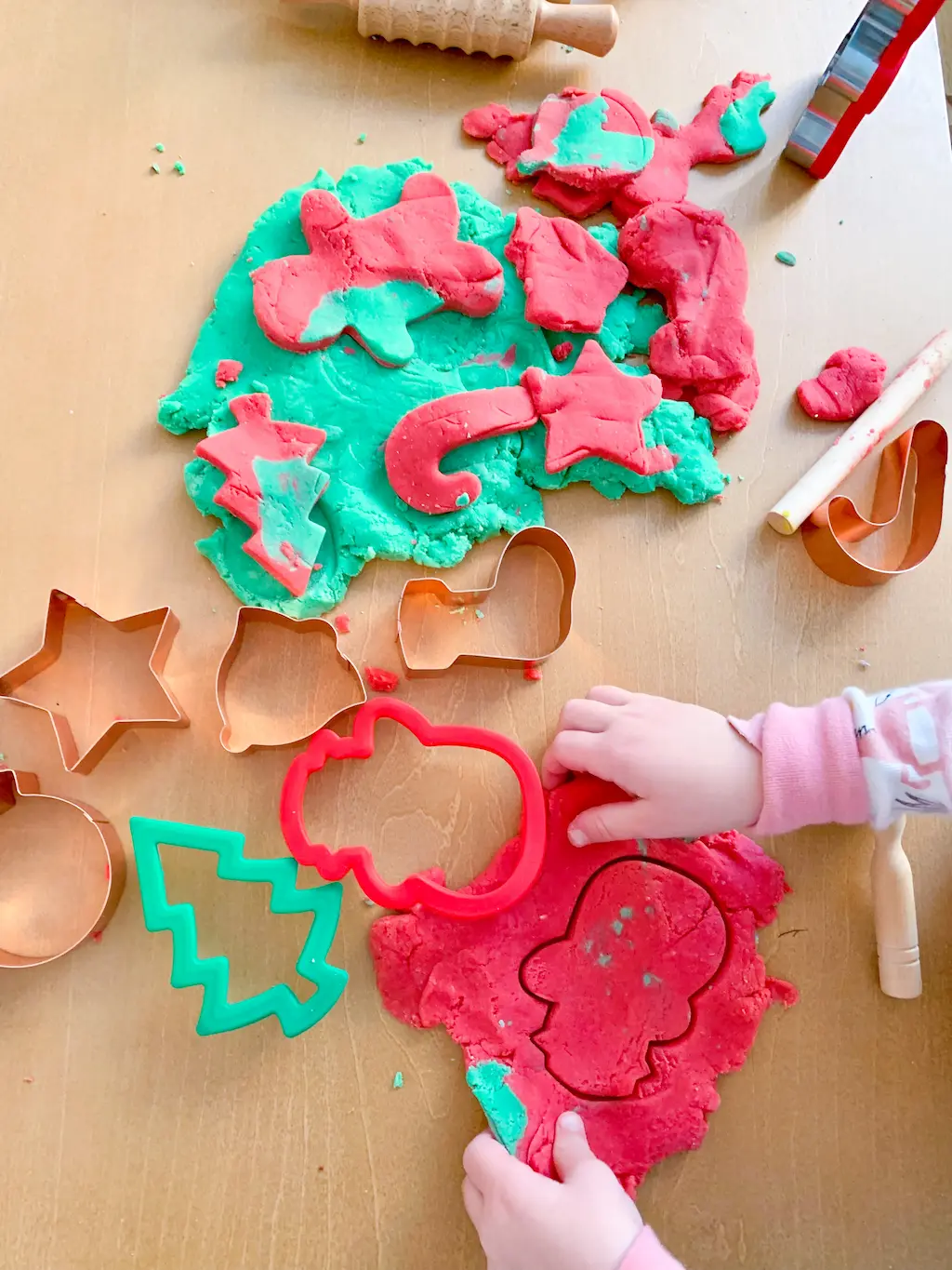 Holiday Play-doh - DIY - Playgarden Online