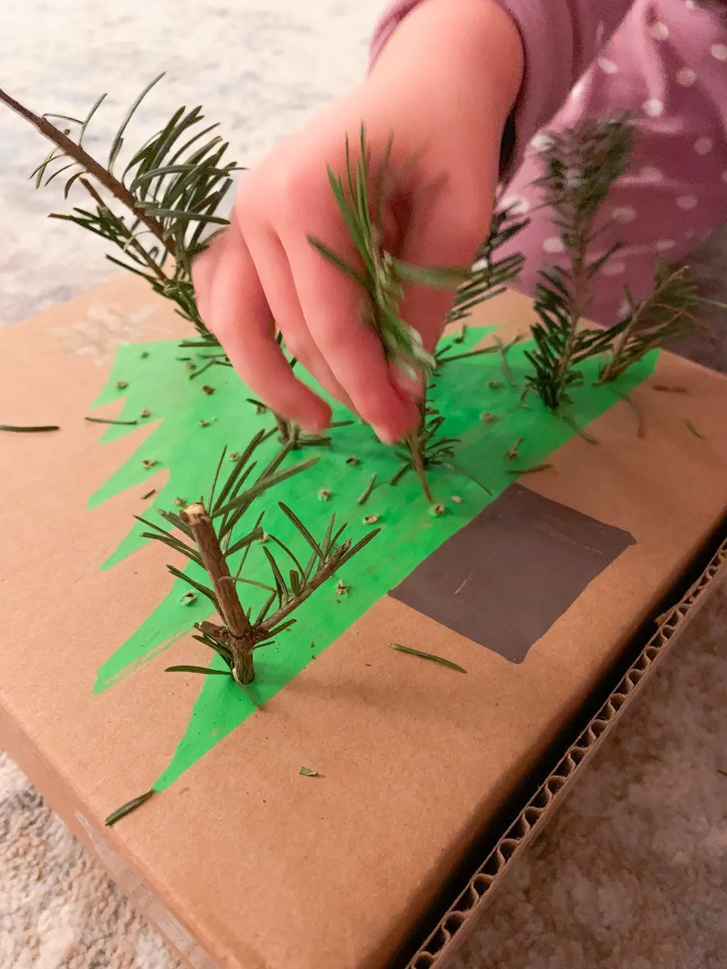 Pine tree push - DIY - Playgarden Online