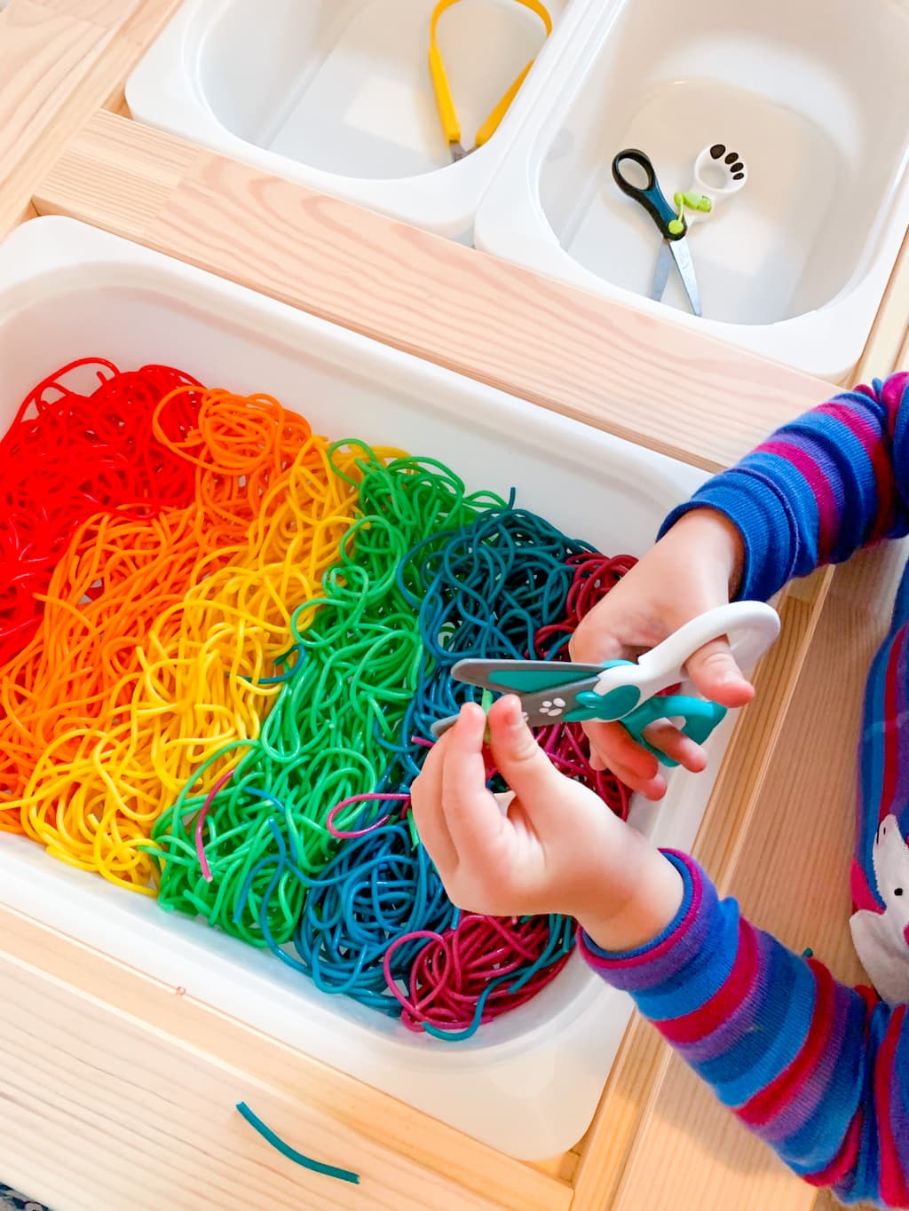 Rainbow Pasta Cutting - DIY - Playgarden Online