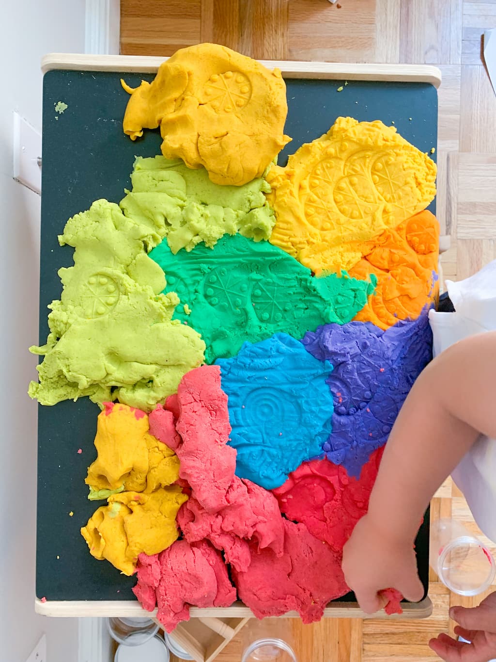 Rainbow Play-doh - DIY - Playgarden Online