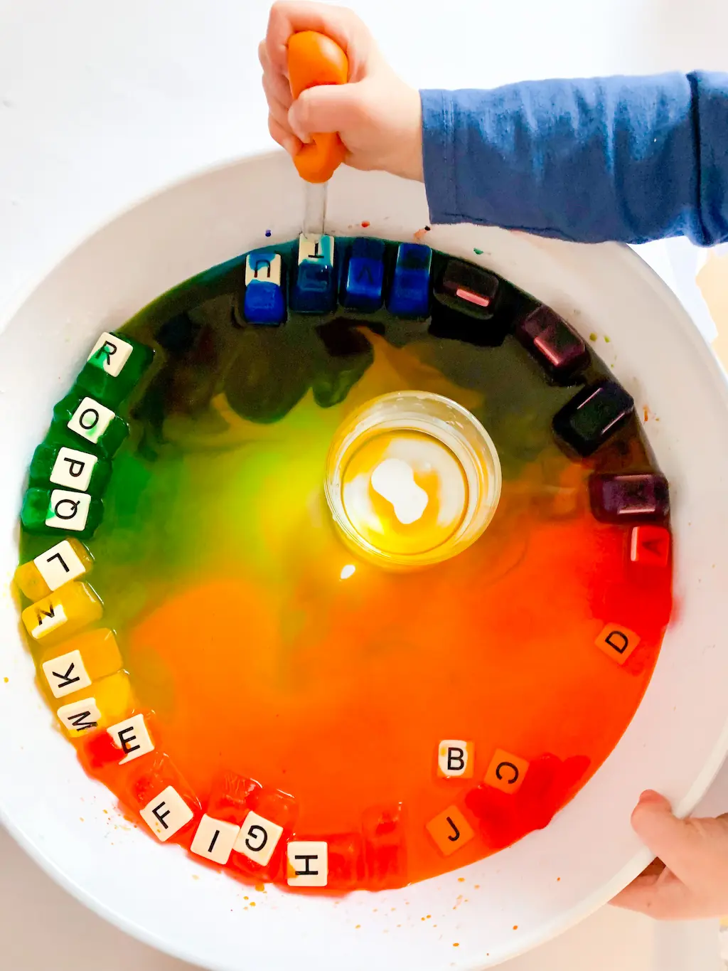 Ice Cube Rainbow Letters - DIY - Playgarden Online