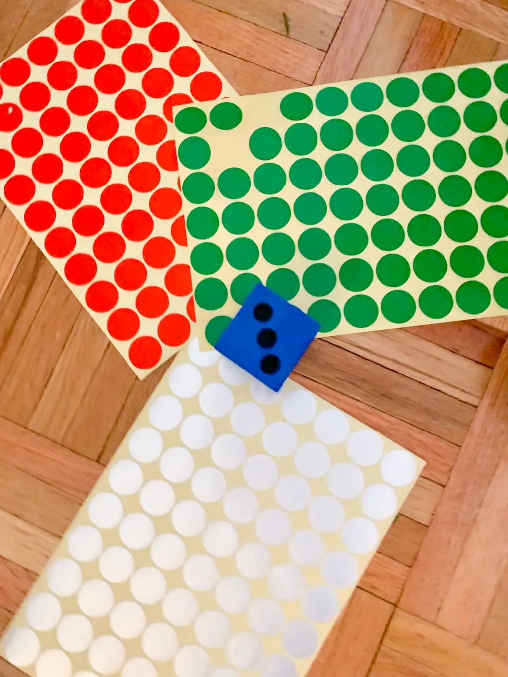 Roll the Dice Christmas Tree game - DIY - Playgarden Online